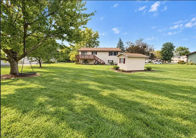 Photo 1 of Single family home for sale at 3617 Kingsway Dr, Crown Point, IN 46307 | MLS# 845718 | Listing updated on 2026-09-22