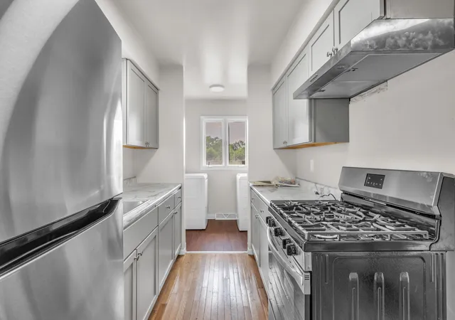 Photo 3 of Single family home for sale at 1139 Logan St, Hammond, IN 46320 | MLS# 845700 | Listing updated on 2026-09-21
