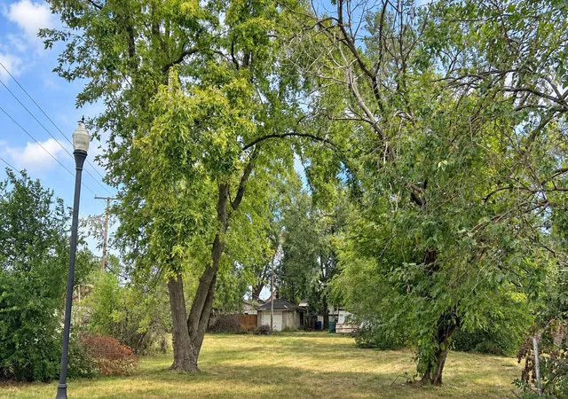 Photo 1 of Land for sale at 5321 Maywood Ave, Hammond, IN 46320 | MLS# 845696 | Listing updated on 2026-09-21