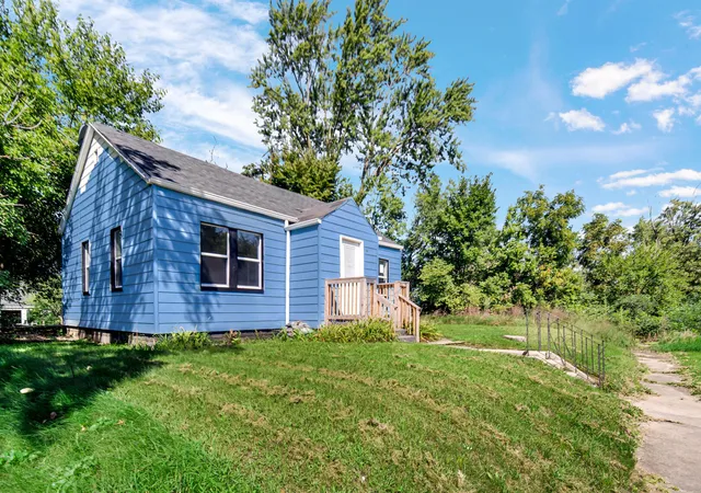 Photo 3 of Single family home for sale at 4084 Tyler St, Gary, IN 46408 | MLS# 845705 | Listing updated on 2026-09-22