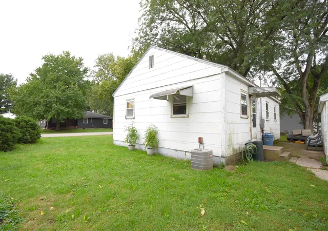 Photo 3 of Sale Pending at 730 E Leopold Dr, Rensselaer, IN 47978 | MLS# 845787 | Listing updated on 2026-10-04