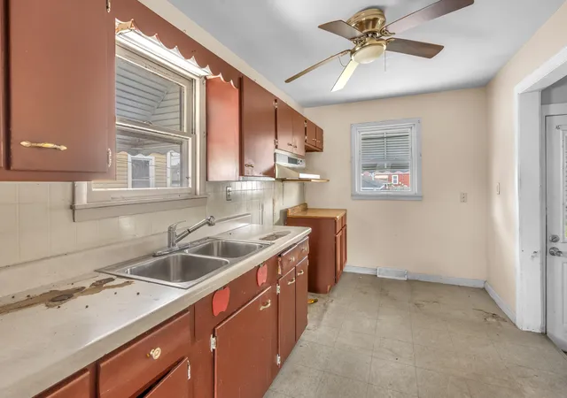 Photo 3 of Sale Pending at 4846 Beech Ave, Hammond, IN 46327 | MLS# 845711 | Listing updated on 2026-09-23
