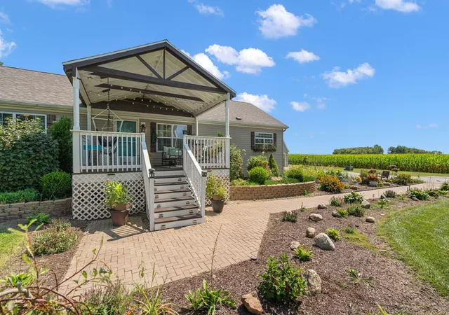 Photo 4 of Manufactured home for sale at 381 S 500 West, Valparaiso, IN 46385 | MLS# 845720 | Listing updated on 2026-09-22