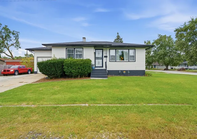 Photo 1 of Single family home for sale at 5101 Vermont St, Gary, IN 46409 | MLS# 845852 | Listing updated on 2026-09-24