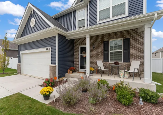 Single family home for sale at 3901 Iron Gate Dr, Valparaiso, IN 46385 | MLS# 845844