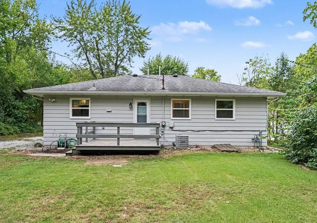 Photo 16 of Single family home for sale at 105 Hummingbird Dr, Trail Creek, IN 46360 | MLS# 845843 | Listing updated on 2026-10-05