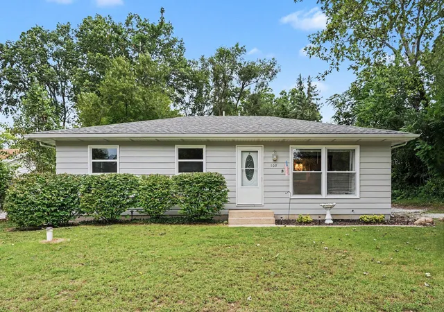 Single family home for sale at 105 Hummingbird Dr, Trail Creek, IN 46360 | MLS# 845843