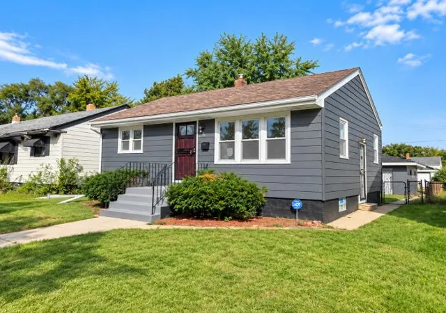 Photo 2 of Single family home for sale at 629 Hamlin St, Gary, IN 46406 | MLS# 845761 | Listing updated on 2026-09-23