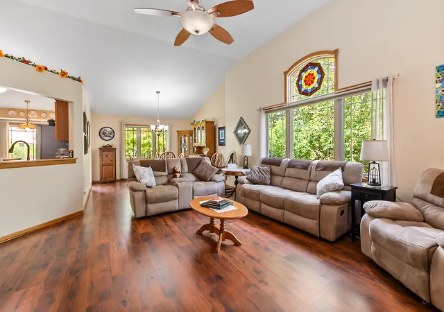 Photo 3 of Townhouse for sale at 9983 Gettler St, Dyer, IN 46311 | MLS# 845805 | Listing updated on 2026-09-24