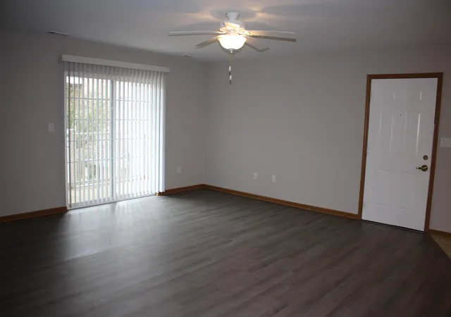Photo 3 of Condo for sale at 1985 West 75th #27, Merrillville, IN 46410 | MLS# 845804 | Listing updated on 2026-10-03
