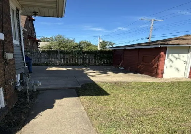Photo 3 of Single family home for sale at 407 Mckinley St, Gary, IN 46404 | MLS# 846008 | Listing updated on 2026-09-28
