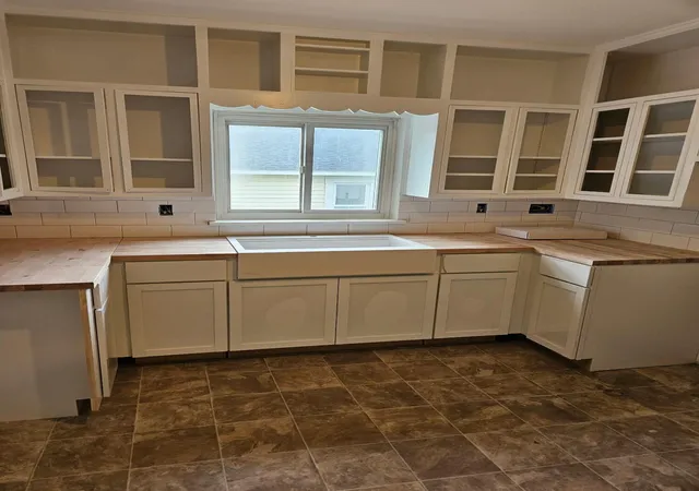 Photo 3 of Single family home for sale at 106 W Washington St, Kentland, IN 47951 | MLS# 845790 | Listing updated on 2026-10-09