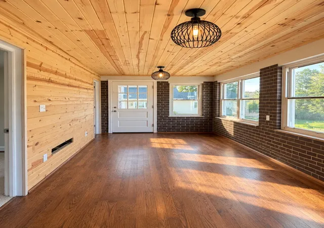 Photo 3 of Single family home for sale at 106 W Washington St, Kentland, IN 47951 | MLS# 845790 | Listing updated on 2026-10-27
