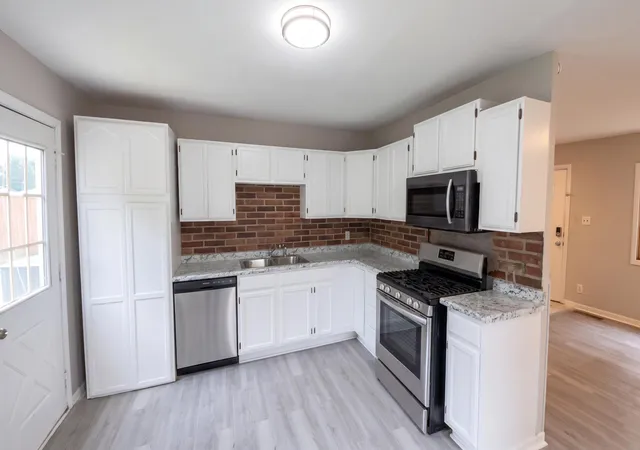 Photo 1 of Single family home for sale at 6618 Rhode Is Ave, Hammond, IN 46323 | MLS# 845897 | Listing updated on 2026-09-25