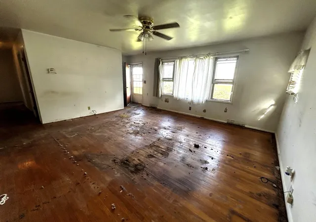 Photo 1 of Single family home for sale at 7929 Whitcomb St, Merrillville, IN 46410 | MLS# 845797 | Listing updated on 2026-09-23