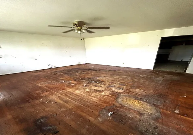 Photo 2 of Single family home for sale at 7929 Whitcomb St, Merrillville, IN 46410 | MLS# 845797 | Listing updated on 2026-09-23
