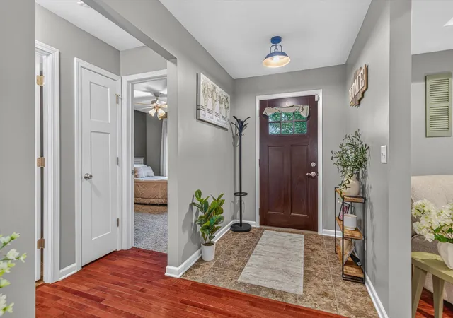 Photo 2 of Sale Pending at 320 Juniper St Nw, De Motte, IN 46310 | MLS# 845892 | Listing updated on 2026-09-29