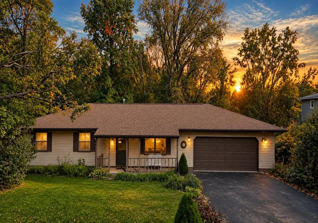 Photo 1 of Sale Pending at 1620 W 47th Avenue, Griffith, IN 46319 | MLS# 847285 | Listing updated on 2026-10-26