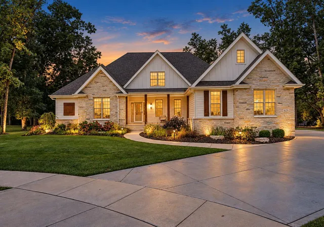 Single family home for sale at 629 George Cohan Ct, Crown Point, IN 46307 | MLS# 845855