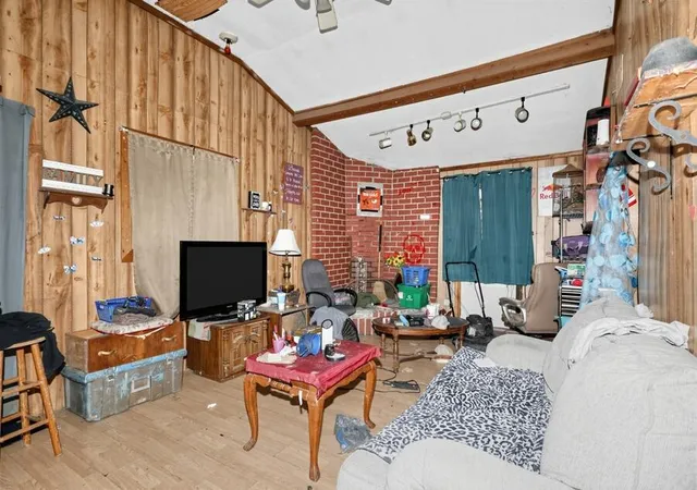 Photo 3 of Single family home for sale at 1905 E Knight St, Brazil, IN 47834 | MLS# 845870 | Listing updated on 2026-09-26