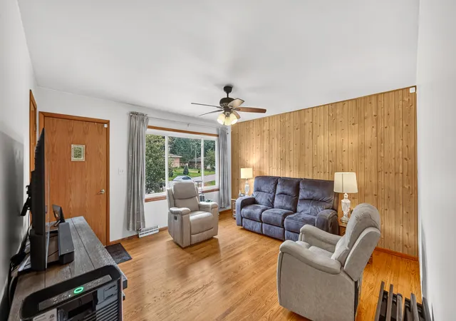 Photo 3 of Single family home for sale at 6312 Lakewood Ave, Portage, IN 46368 | MLS# 845956 | Listing updated on 2026-09-28