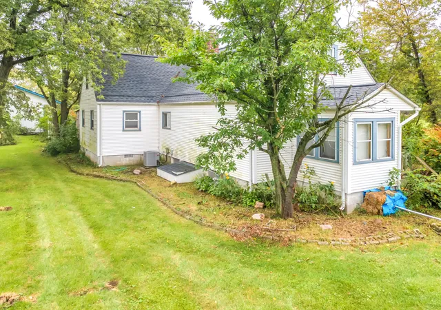 Photo 3 of Sale Pending at 14115 Wicker Ave, Cedar Lake, IN 46303 | MLS# 845812 | Listing updated on 2026-10-02