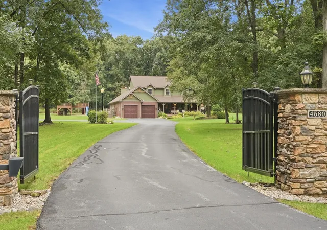 Photo 4 of Sale Pending at 4580 W 173rd Avenue, Lowell, IN 46356 | MLS# 846005 | Listing updated on 2026-09-28