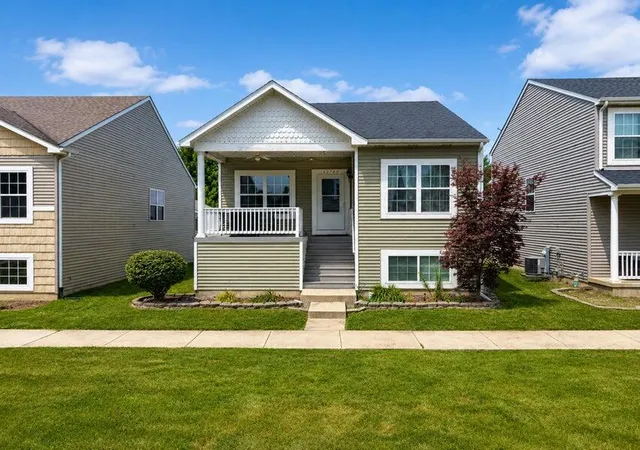 Photo 1 of Single family home for sale at 12769 Ellsworth St, Crown Point, IN 46307 | MLS# 845830 | Listing updated on 2026-09-24