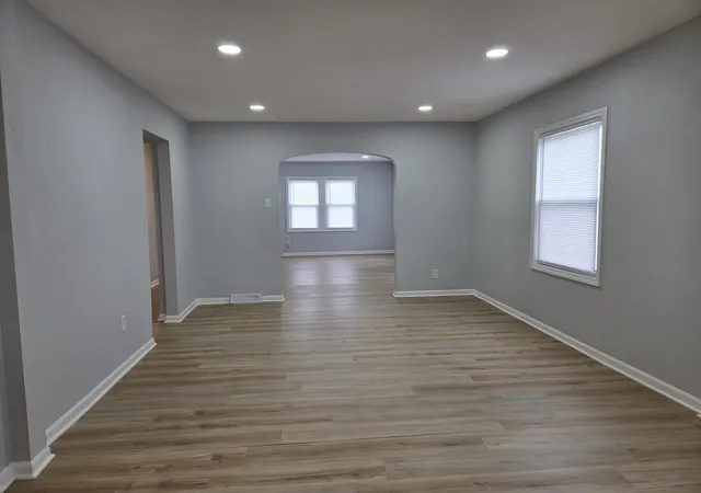 Photo 4 of Single family home for sale at 200 Porter St, Gary, IN 46406 | MLS# 845864 | Listing updated on 2026-09-26