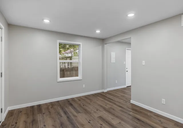 Photo 4 of House for sale at 528 Circle Dr, La Porte, IN 46350 | MLS# 845856 | Listing updated on 2026-09-29