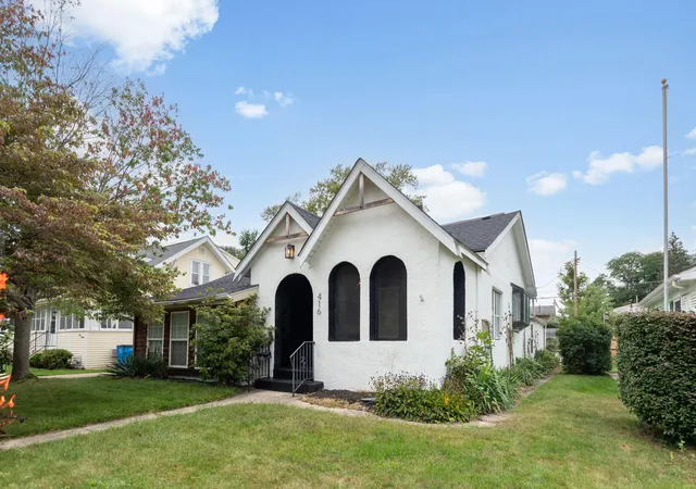 Single family home for sale at 416 Gardena St, Michigan City, IN 46360 | MLS# 845986