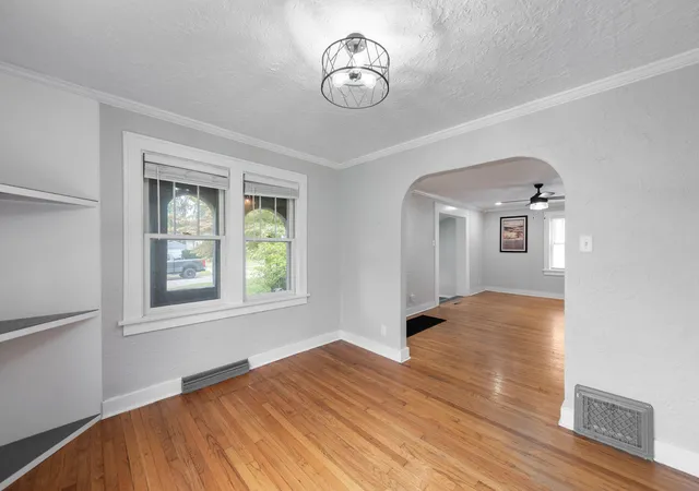 Photo 4 of Single family home for sale at 416 Gardena St, Michigan City, IN 46360 | MLS# 845986 | Listing updated on 2026-09-30