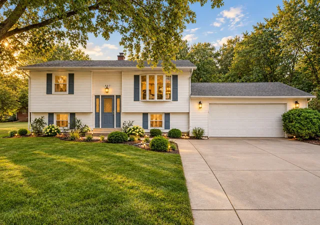 Single family home for sale at 607 Lupine St, Michigan City, IN 46360 | MLS# 845858