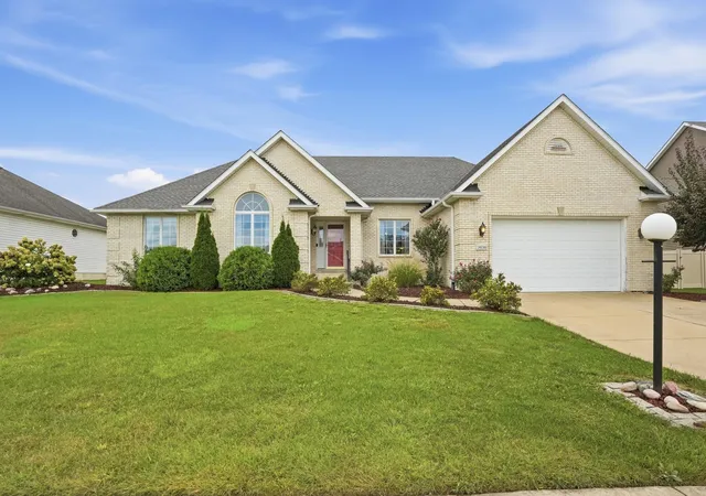 Photo 1 of Sale Pending at 2636 Lancelot Ln, Dyer, IN 46311 | MLS# 845860 | Listing updated on 2026-10-07