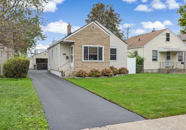 Photo 1 of Sale Pending at 8404 Gordon Dr, Highland, IN 46322 | MLS# 845868 | Listing updated on 2026-09-29