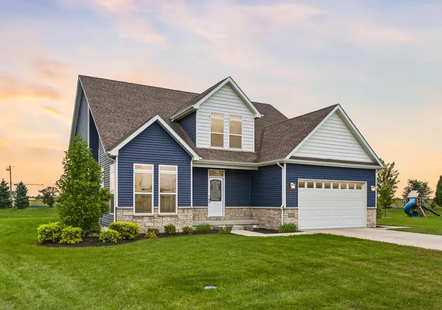 Photo 2 of Single family home for sale at 1985 Tawny St, Hobart, IN 46342 | MLS# 845965 | Listing updated on 2026-10-06