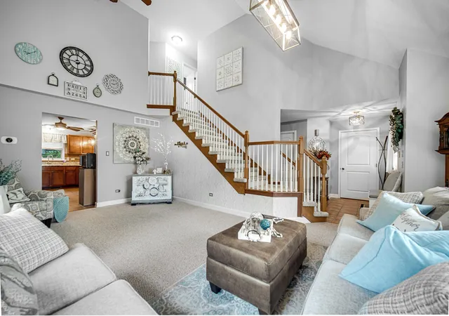 Photo 3 of Single family home for sale at 9942 Forest St, Dyer, IN 46311 | MLS# 845933 | Listing updated on 2026-09-28