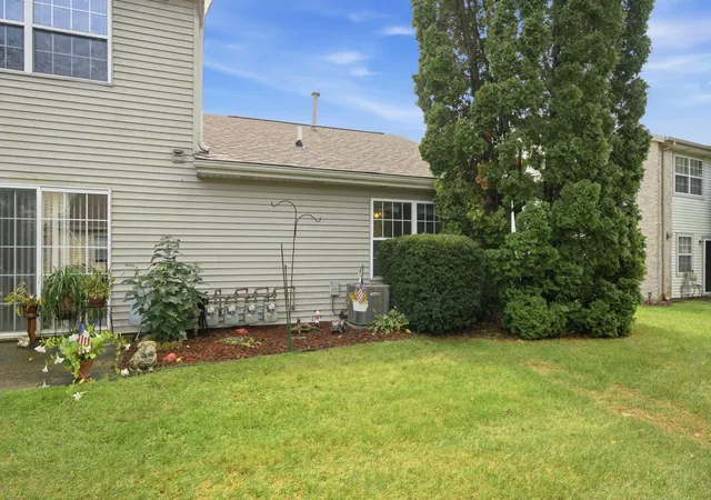 Photo 4 of Condo for sale at 1954 David Dr, Chesterton, IN 46304 | MLS# 845895 | Listing updated on 2026-09-25
