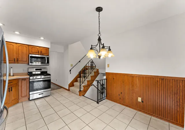 Photo 3 of Single family home for sale at 2110 Martha St, Highland, IN 46322 | MLS# 845873 | Listing updated on 2026-09-26