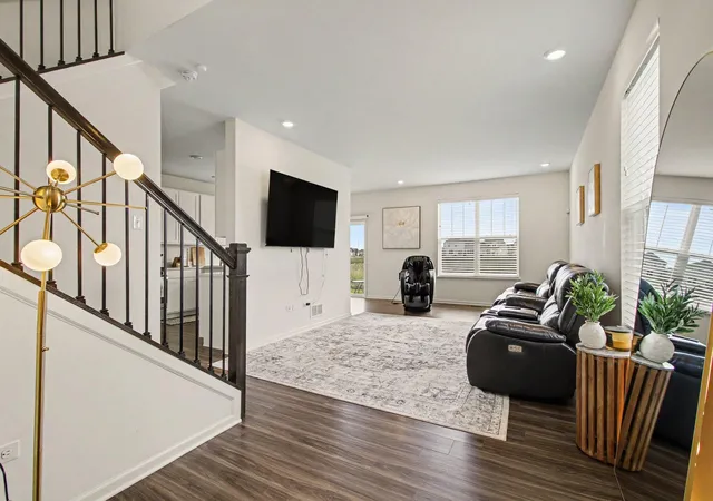 Photo 2 of Townhouse for sale at 10927 Illinois Dr, Crown Point, IN 46307 | MLS# 845874 | Listing updated on 2026-09-26
