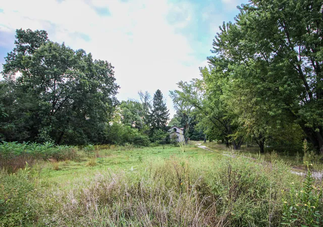 Photo 3 of Sale Pending at 8840 E 400 North, Grovertown, IN 46531 | MLS# 845940 | Listing updated on 2026-10-07