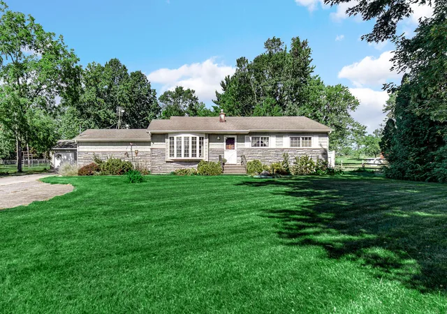Photo 1 of Single family home for sale at 350 S State Rd 2, Hebron, IN 46341 | MLS# 845939 | Listing updated on 2026-09-26
