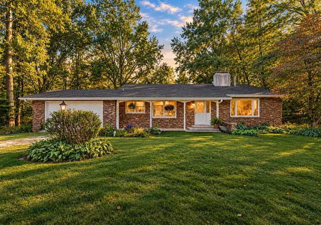 Photo 1 of Single family home for sale at 944 W 900 North, La Porte, IN 46350 | MLS# 846104 | Listing updated on 2026-09-30
