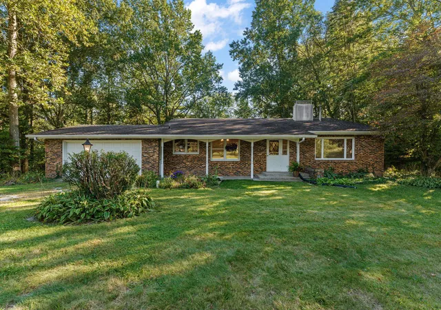 Photo 3 of Single family home for sale at 944 W 900 North, La Porte, IN 46350 | MLS# 846104 | Listing updated on 2026-09-30