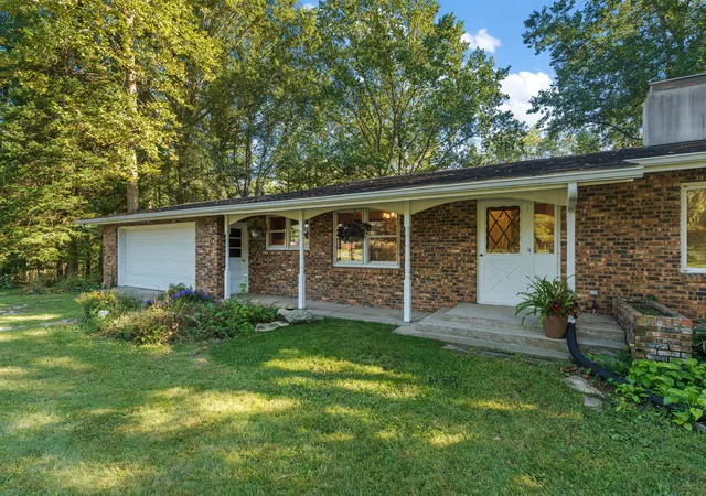 Photo 4 of Single family home for sale at 944 W 900 North, La Porte, IN 46350 | MLS# 846104 | Listing updated on 2026-09-30