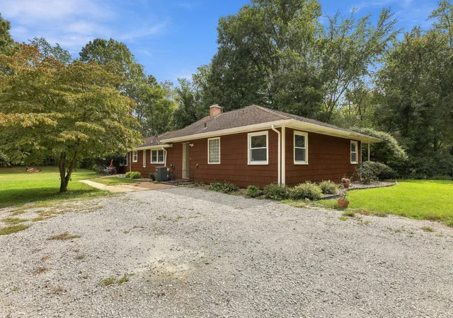 Photo 4 of Single family home for sale at 5920 Warnke Rd, Michigan City, IN 46360 | MLS# 845945 | Listing updated on 2026-09-26