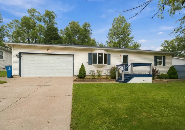 Photo 3 of Sale Pending at 3408 W 123rd Place, Crown Point, IN 46307 | MLS# 846010 | Listing updated on 2026-10-06
