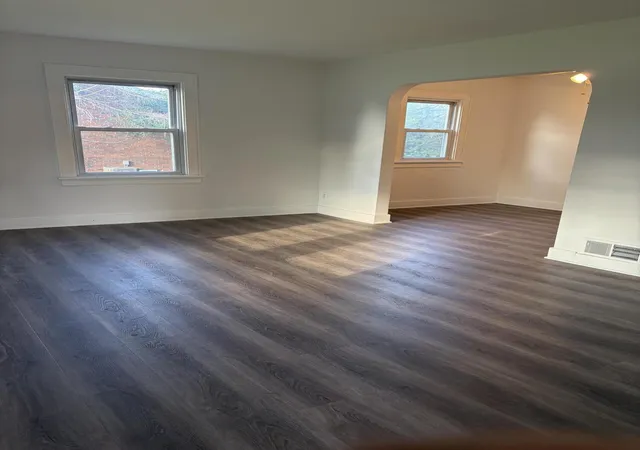 Photo 4 of Single family home for sale at 7509 Marshall St, Merrillville, IN 46410 | MLS# 845936 | Listing updated on 2026-09-27