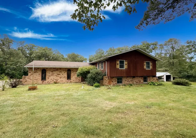 Single family home for sale at 5174 E 1100 North #7, DeMotte, IN 46310 | MLS# 845924