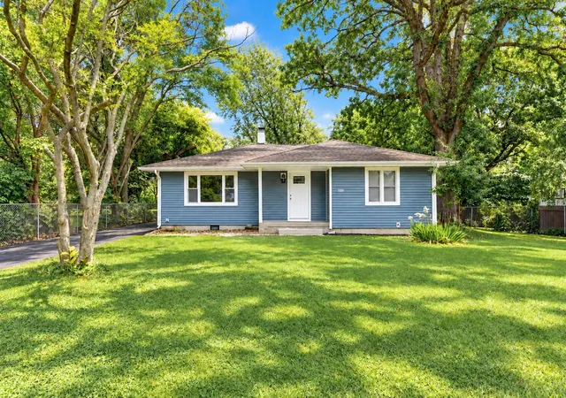 Photo 1 of Single family home for sale at 922 Hayes St, Crown Point, IN 46307 | MLS# 845955 | Listing updated on 2026-09-26